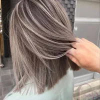مدل برای رنگ مو