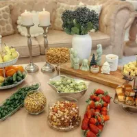 پذیرایی شیک و حرفه‌ای برای مهمانی و مجالس