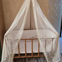 تخت کنارمادر