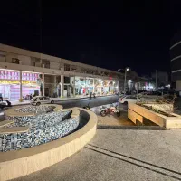 ۵۰ متر مغازه سر خیابان