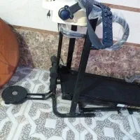 تردمیل مکانیکی و صندلی چرم