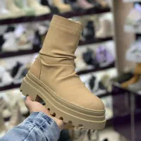 نیم بوت زنانه در رنگبندی و مدل