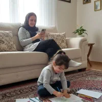 کار آنلاین با گوشی ویژه خانم‌های خانه‌دار