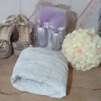 کت شلوار زنونه ودسته گل با کفش کله قند وچادرعروس