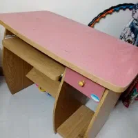 میز کامپیوتر در حدنو