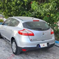 فروش رنو مگان ۲۰۱۱