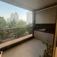 مدرن و بی نقص+تراس قابل چیدمان+صفر