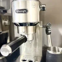 اسپرسو ساز دلونگی مدل EC685.M با آسیاب قهوه KG521
