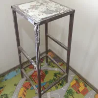 چهارپایه فلزی