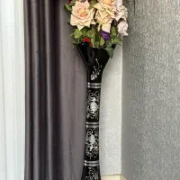 گلدون به همراه گل