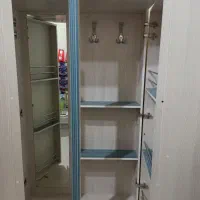 ویترین کمد دار زیبا و جادار
