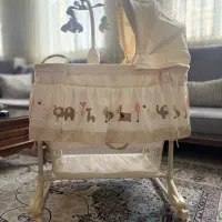 گهواره پایه دار