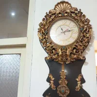 سلام یک عددساعت دیواری سالم وخوشرنگ
