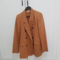 کت شتری رنگ چعار دکمه