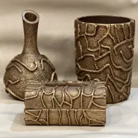 گلدان،دستمال کاغذی و سطل اشغال