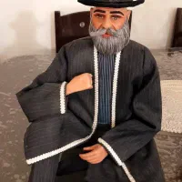 مجسمه پیرمرد سنتی