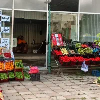 شاگرد برای میوه فروشی