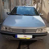 پژو 405 نقره‌ای مدل 1390 داخل کرم سالم