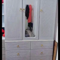 کمد لباس ۳ درب آینه‌دار ۶ کشو، تمیز و سالم