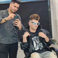 آموزشگاه وارایشگاه پنجه طلا