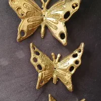 دیوار کوب پروانه برنجی