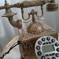 تلفن رومیزی برنجی
