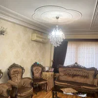 دوعدد لوستر ۶شاخه ،یک عدد دیوارکوب