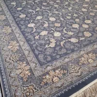 خانم خیلی تمیز برا فرش شستن می خام