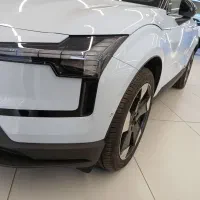 ولوو ex30
