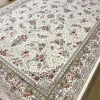 فرش ۷۰۰شانه کرم  **