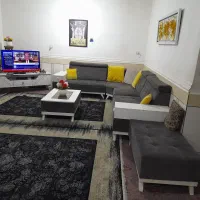 مبل ال نفره همراه با میز وسط