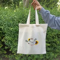 توت بگ گلدوزی شده