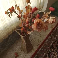 گل. گلدان