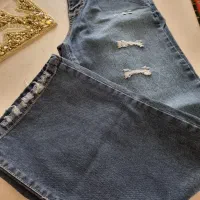 شلوارلی تک سایز 31مونده فقط 550