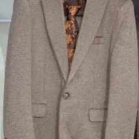 کت شلوارنسکافه ای باجلیقه۲روباکروات دستمال جیب