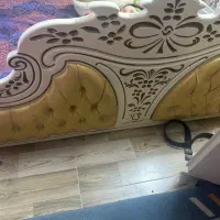 تخت خواب و به همراه تشک