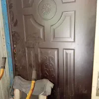 فرغون و بیل و بشکه و در