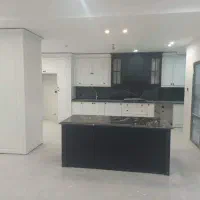 165 متری 3 خوابه صفر/غرق نور/تاپ لوکیشن/سند آماده