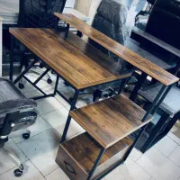 میز کامپیوتر۰۱۱۱