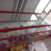 ویترین شیشه ای دو متری