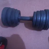 یه جفت دمبل ده کیلویی