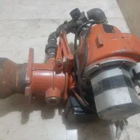 مشعل شوفاژ و متعلقات آن که در عکس مشخص است