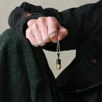 گردنبند/کپسول عشق