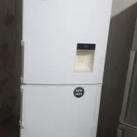انواع و اقسام یخچالهای(( کارکرده)) با ضمانت دارم