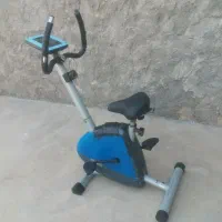 دوچرخه ثابت ورزشی