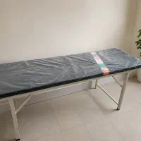 فروش تخت کاملا نو با پایه متحرک