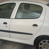 پژو 206sd v8