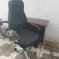 میز و صندلی
