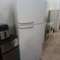 یک دستگاه یخچال فریزر بوش در حد نوع فروشی