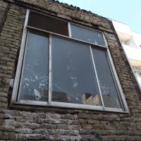 در و پنجره آلومینیوم قدیمی بفروش میرسد